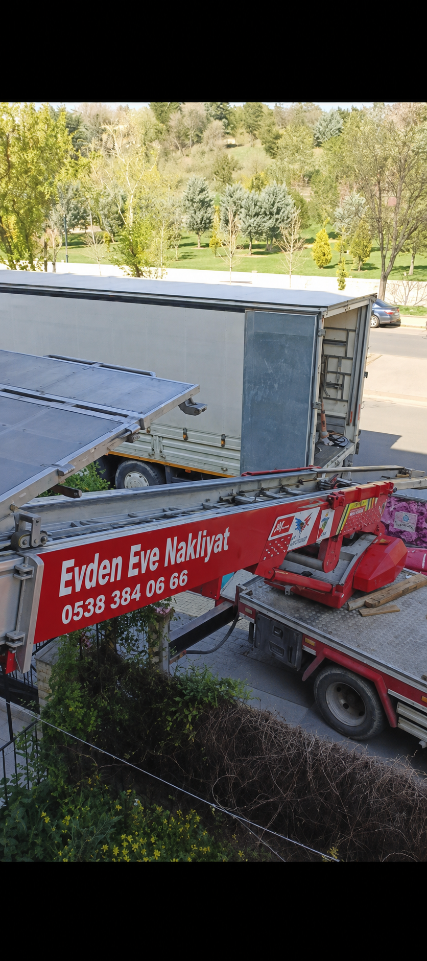 Etimesgut'ta asansörlü evden eve nakliyat hizmeti veren Ankara Bozok Nakliyat'ın eşya taşıma asansörü